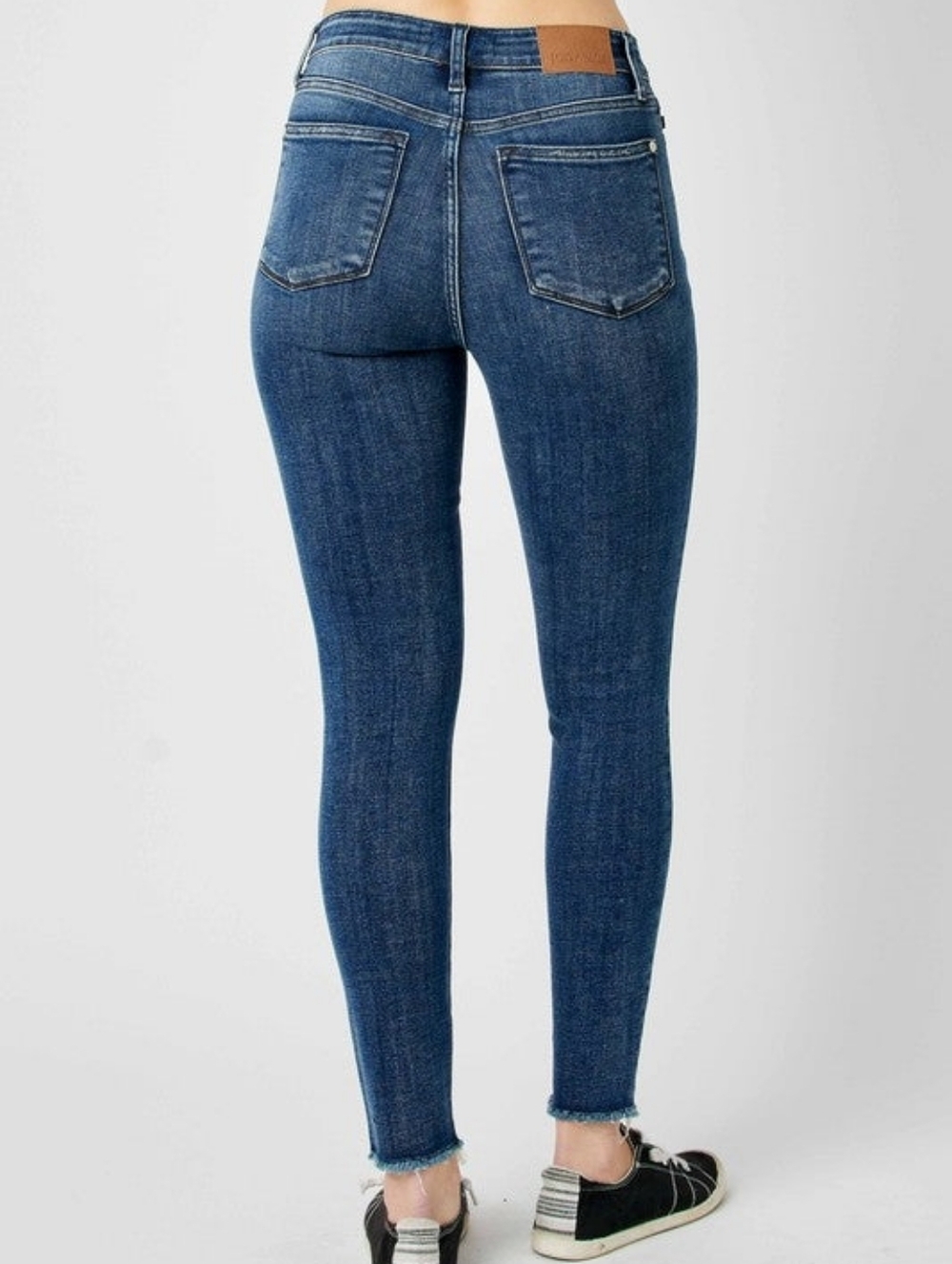 Worn-In Wonder Jeans - Picture 5 of 13